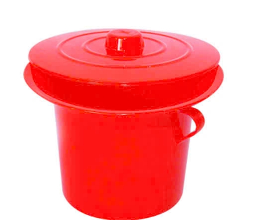 Bô nhựa vệ sinh có nắp 