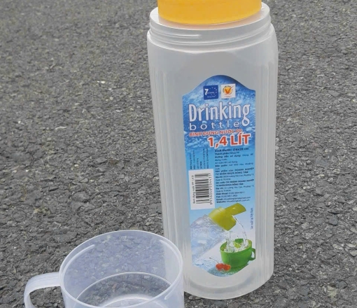 Bình đựng nước 1,4L